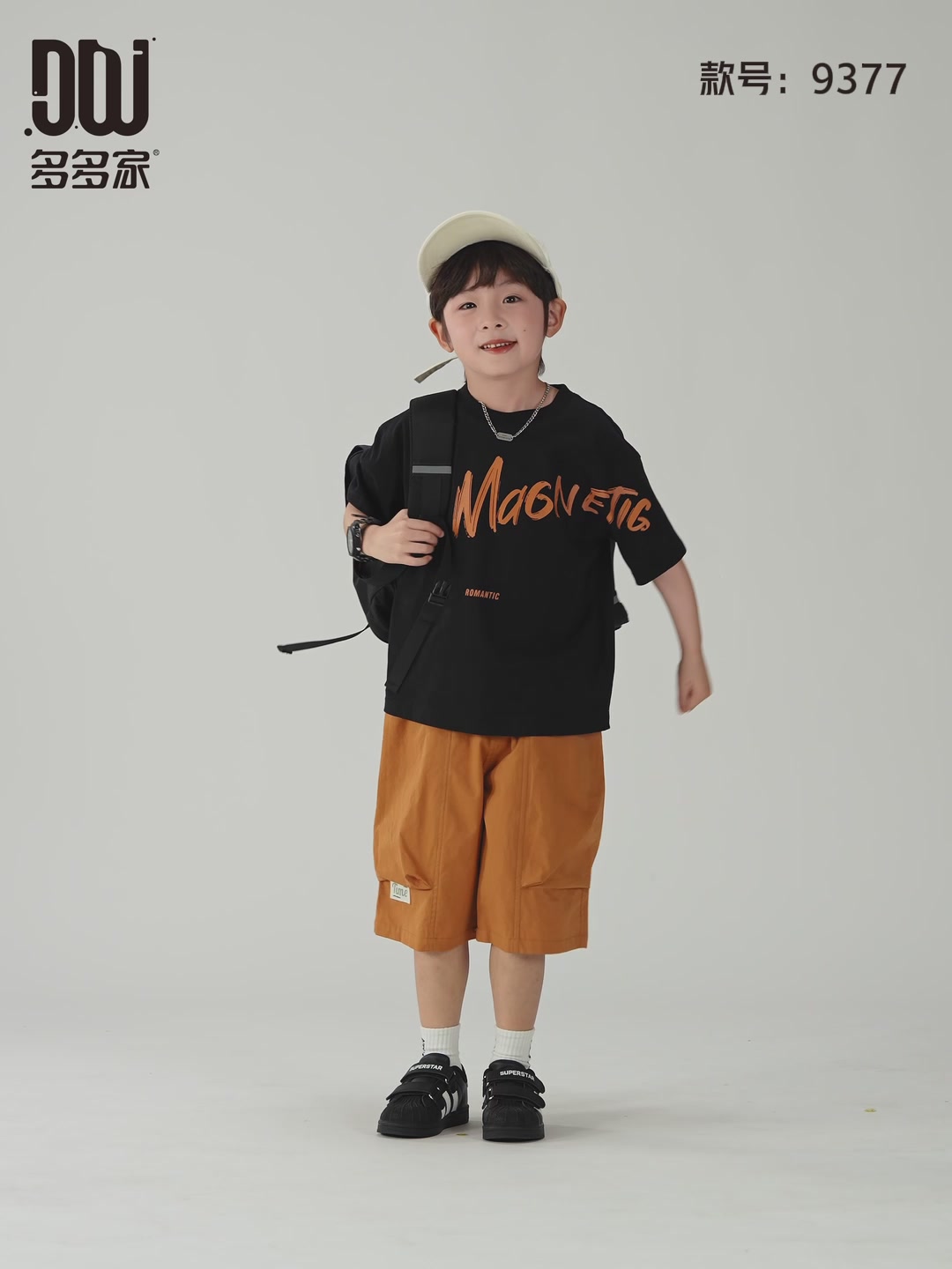 哲思探索：多多家男童T恤，凉感与舒适的夏日哲学