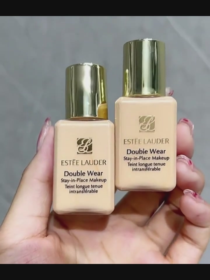 油皮亲妈！雅诗兰黛DW持妆粉底液17号色，一天不脱妆的秘密武器💪