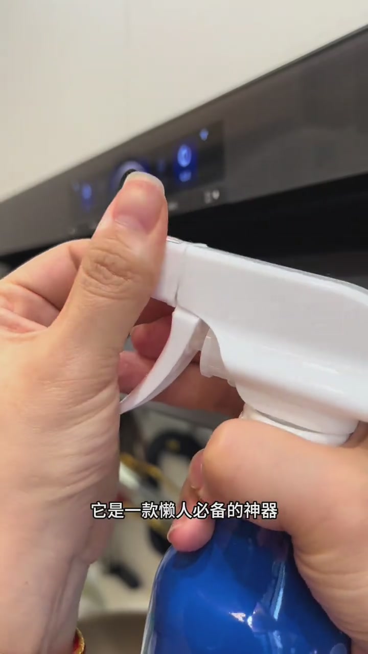 厨房油污终结者？沫檬泡沫清洁剂体验：是神器还是‘泡沫剧’？