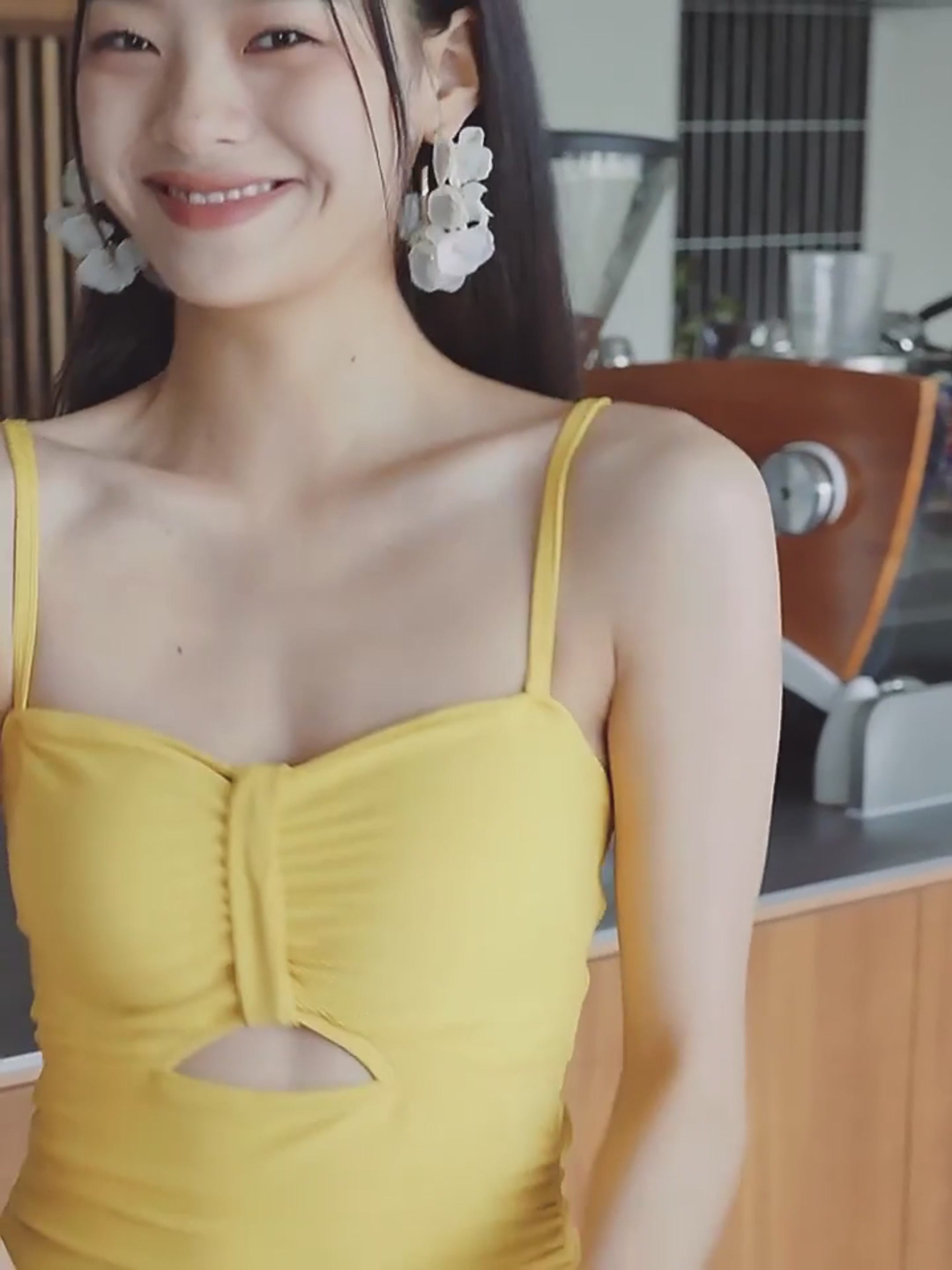 亦美珊泳衣测评：518块的性感三角连体，是度假神器还是智商税？
