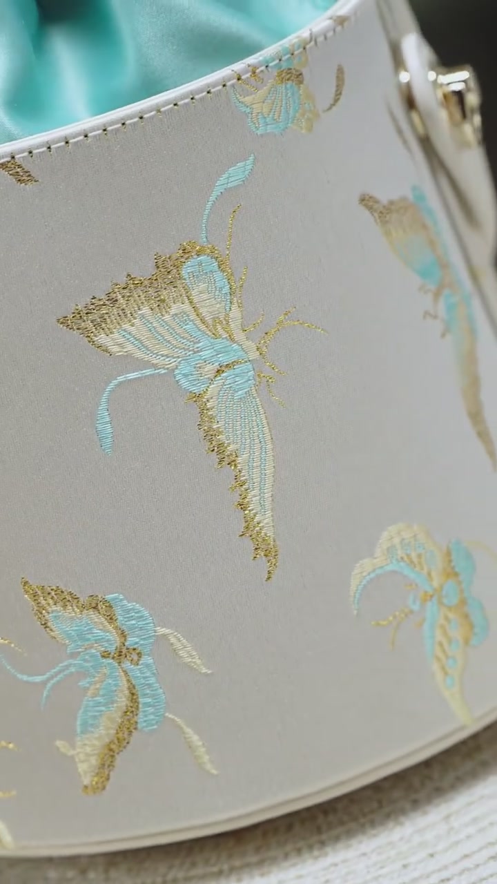 天煦PMSIX蝴蝶包测评：国风设计真香，但背久了肩膀有点酸