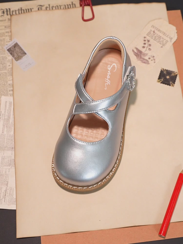 斯纳菲小黑鞋：公主的秋日舞步，真皮守护童年