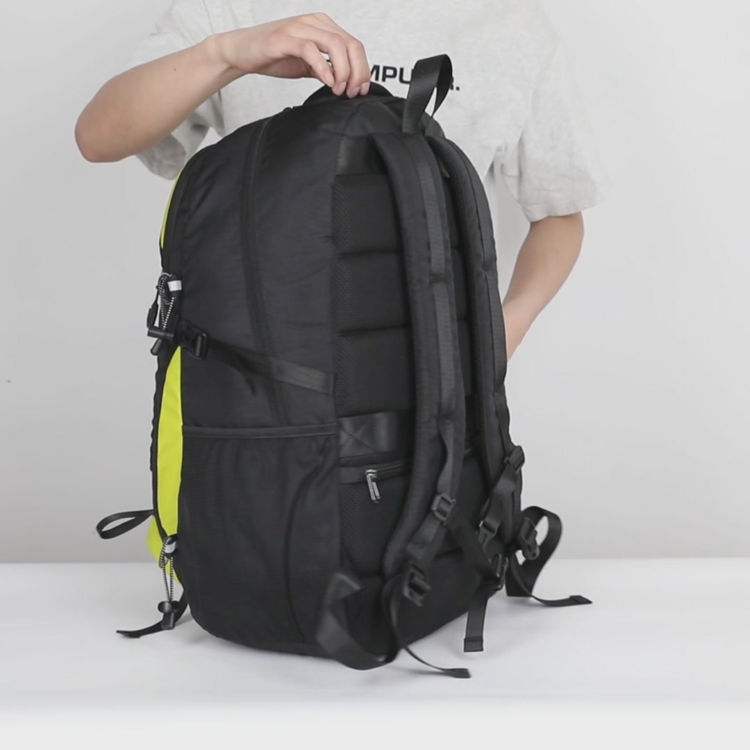 背上巴布豆，徒步变“豆”趣：这款登山包让我笑出腹肌！