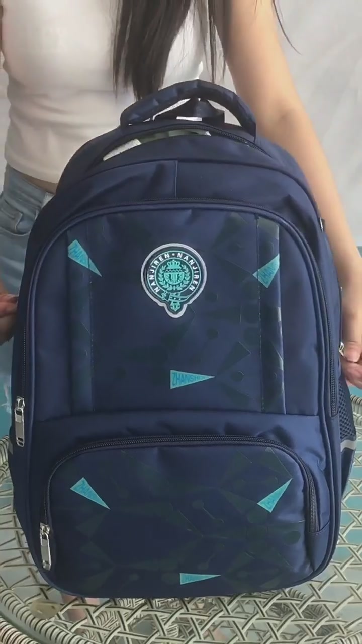 梦寰新款书包测评：这‘冰箱式’设计，真的能装下小学生的全部世界吗？